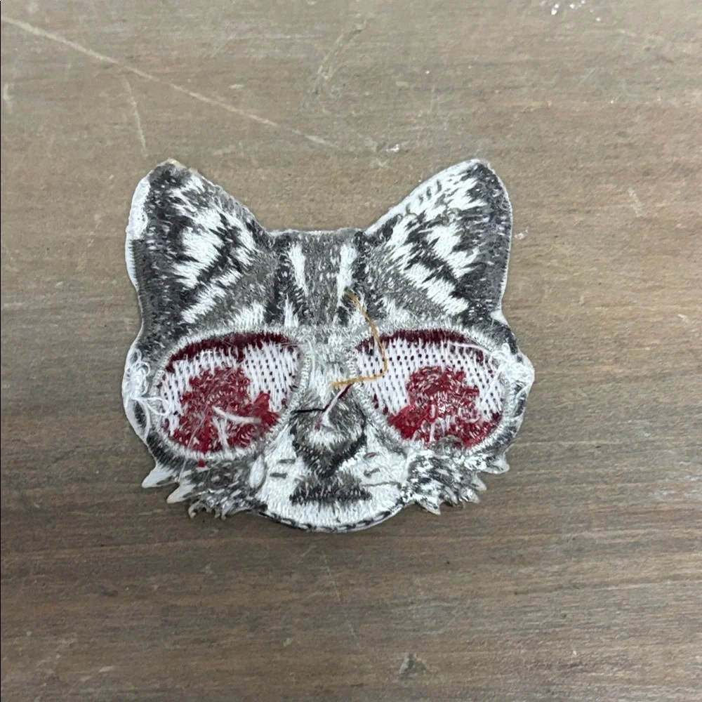 Cat Embroidered Patch, Cat head with sunglasses and palm trees